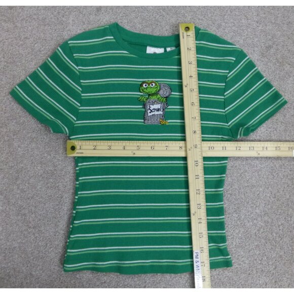 NWT- Sesame Street Youth Oscar The Grouch Embroidered Short Sleeve Top - Picture 8 of 10